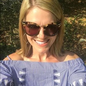 Stella & Dot Wesley Sunglasses, new with case